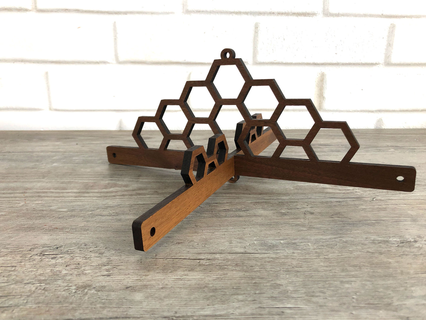 Honeycomb Baby Mobile Hanger